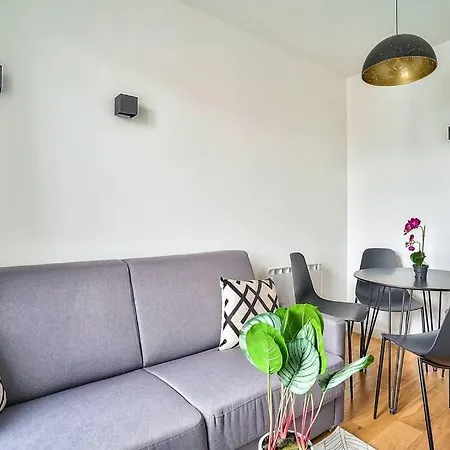 Splendid For 2 People Apartment Aubervilliers